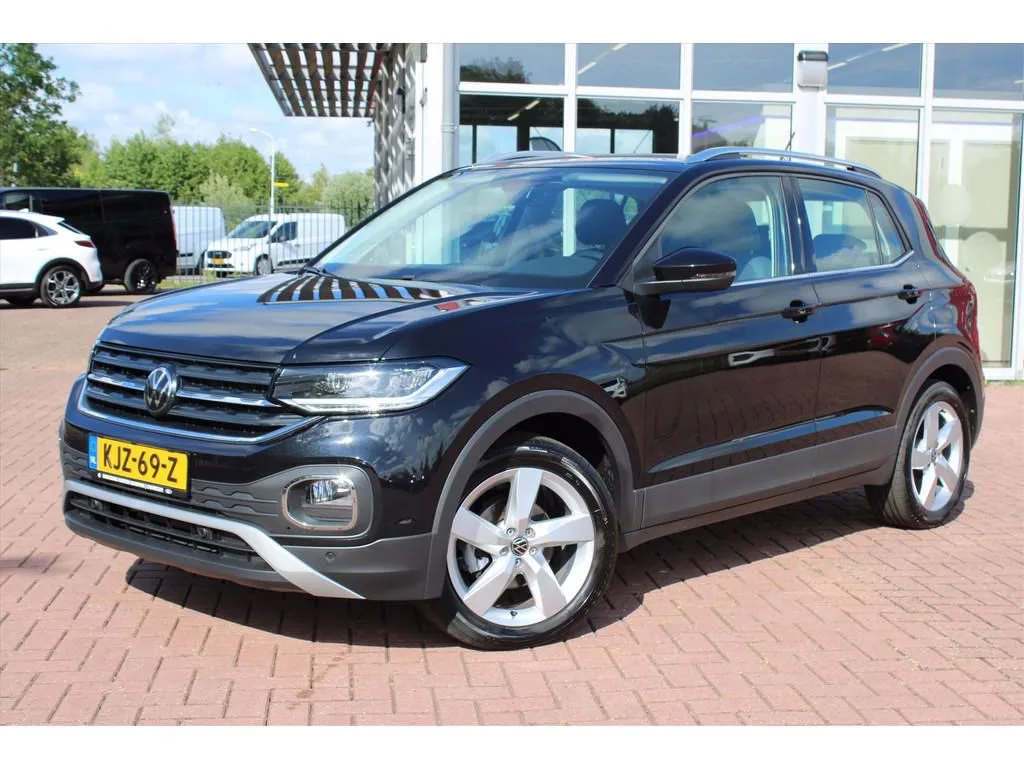 Volkswagen T-Cross (2016) — foto 1