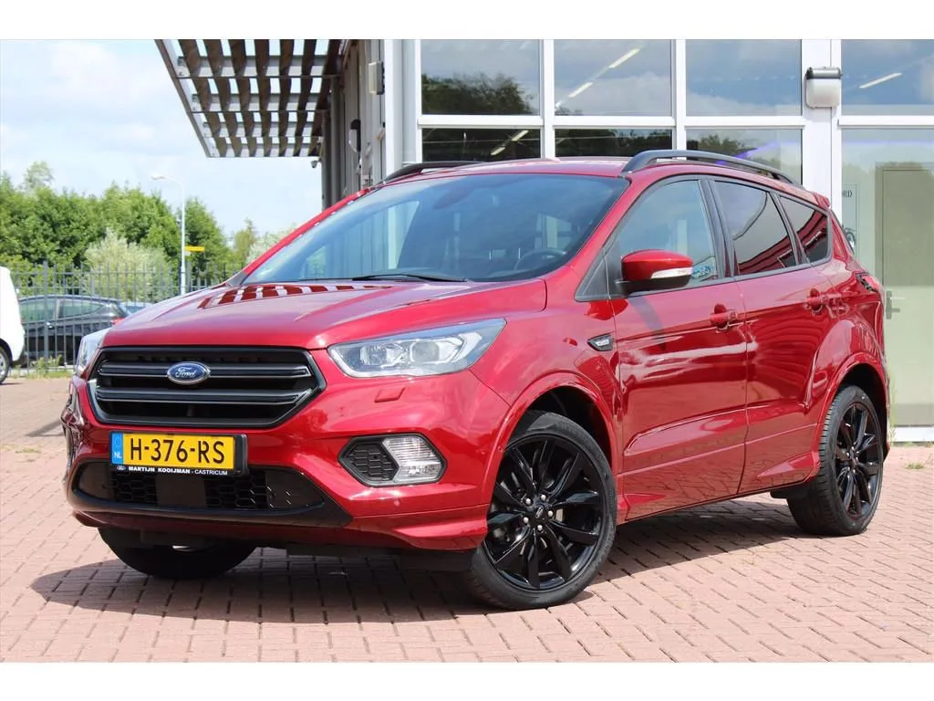Ford Kuga (2018) — foto 1