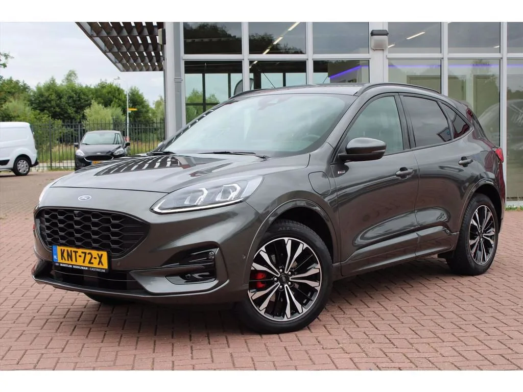 Ford Kuga (2022) — foto 1