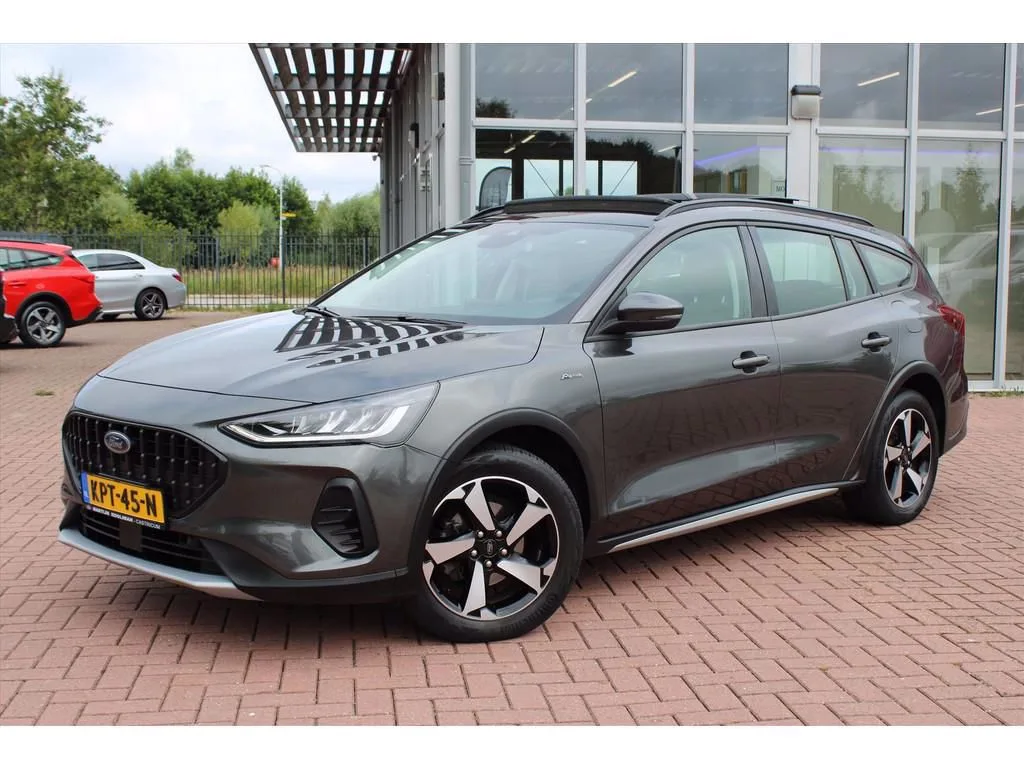 Ford Focus (2023) — foto 1