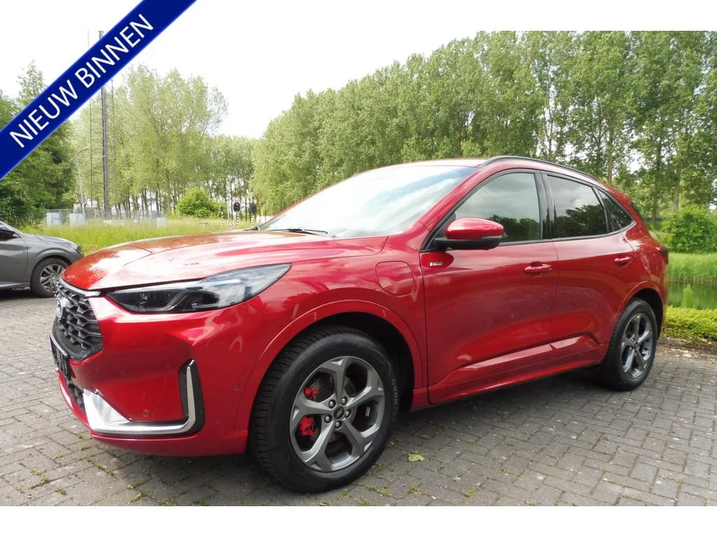 Ford Kuga (2024) — foto 1