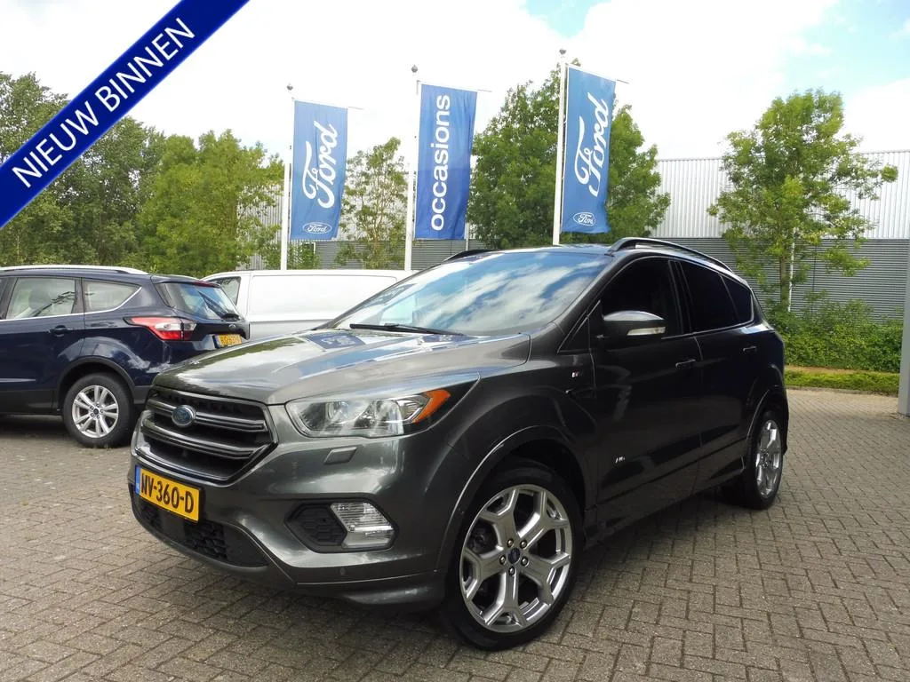 Ford Kuga (2017) — foto 1
