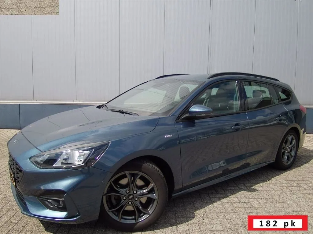 Ford Focus (2019) — foto 1