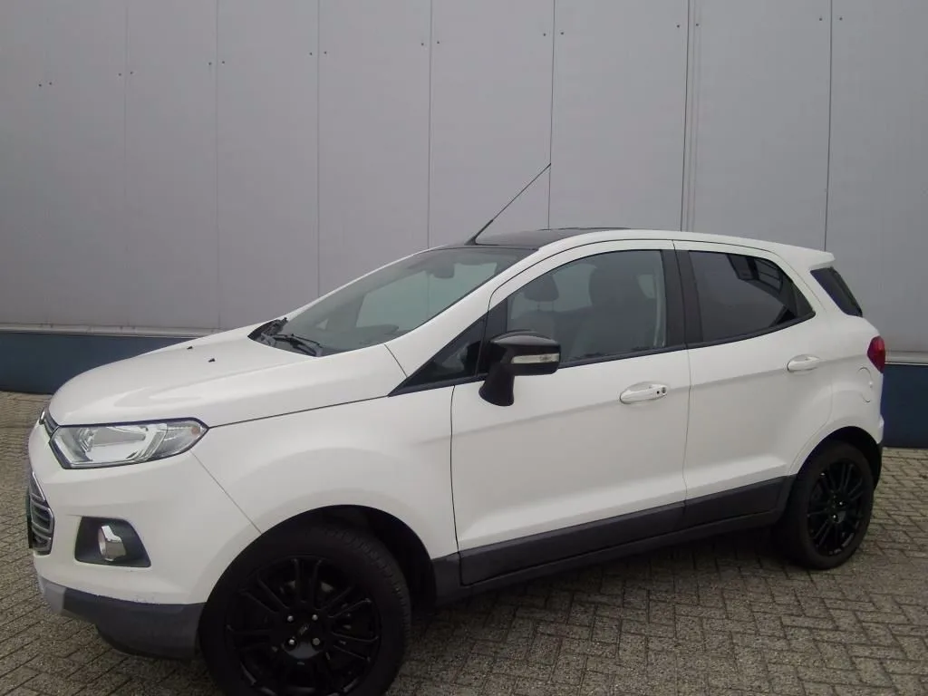 Ford EcoSport (2017) — foto 1