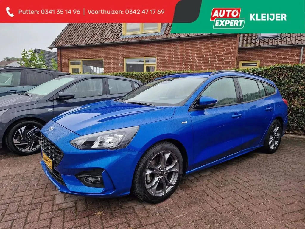 Ford Focus (2021) — foto 1