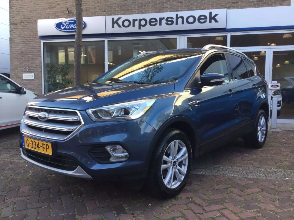 Ford Kuga (2019) — foto 1