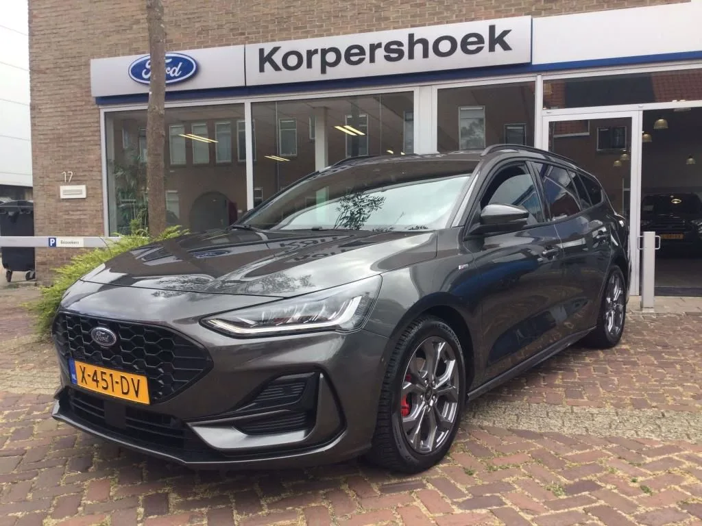 Ford Focus (2023) — foto 1