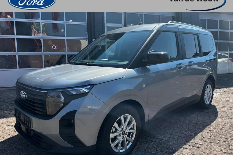 Ford Tourneo Courier (2025)
