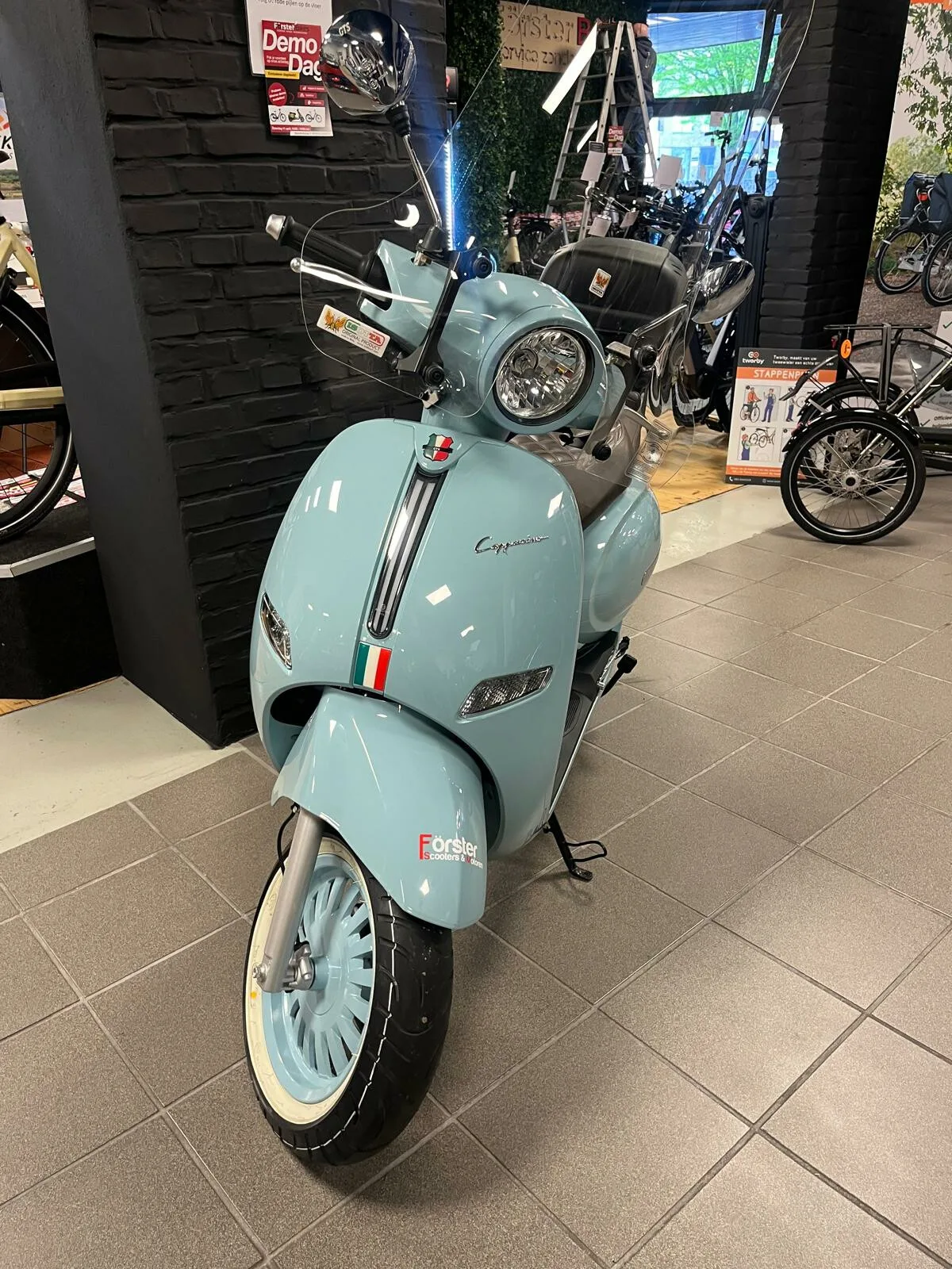 Vespa GTS (2020) — foto 1