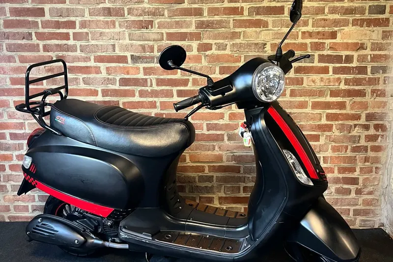 Vespa GTS (2020)