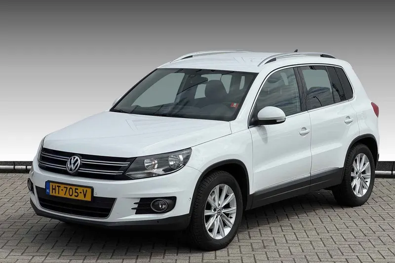 Volkswagen Tiguan (2016)