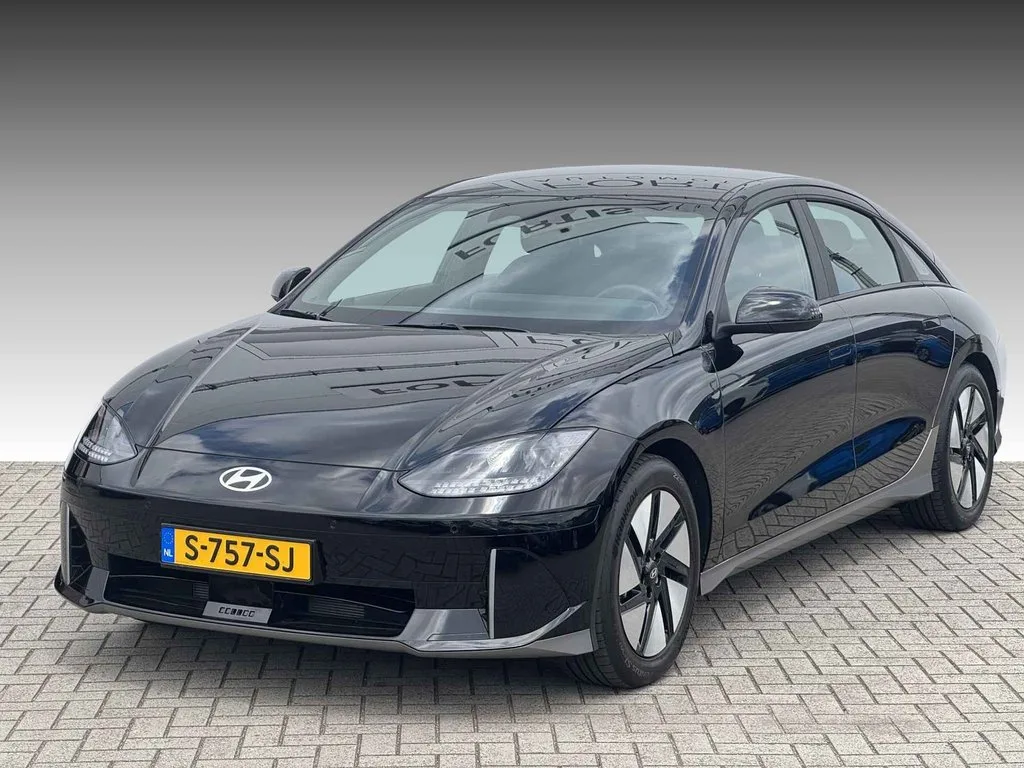 Hyundai Ioniq 6 (2023) — foto 1