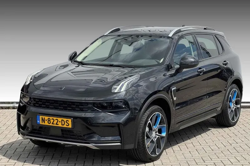 Lynk & Co 01 (2021)