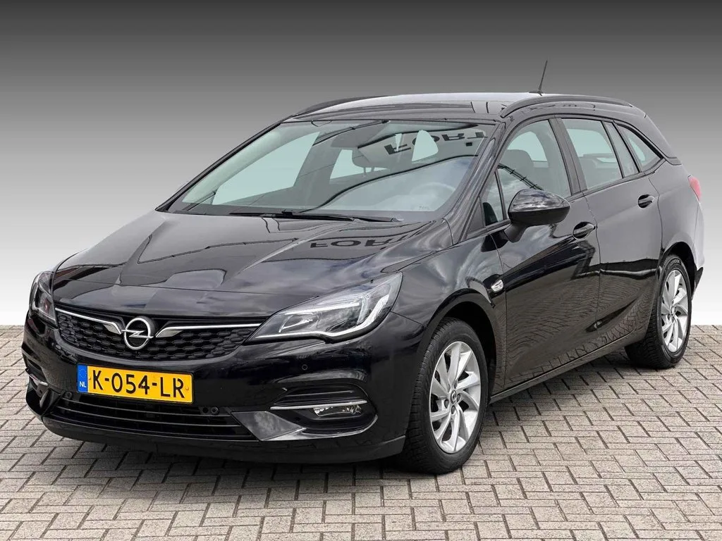 Opel Astra (2021) — foto 1