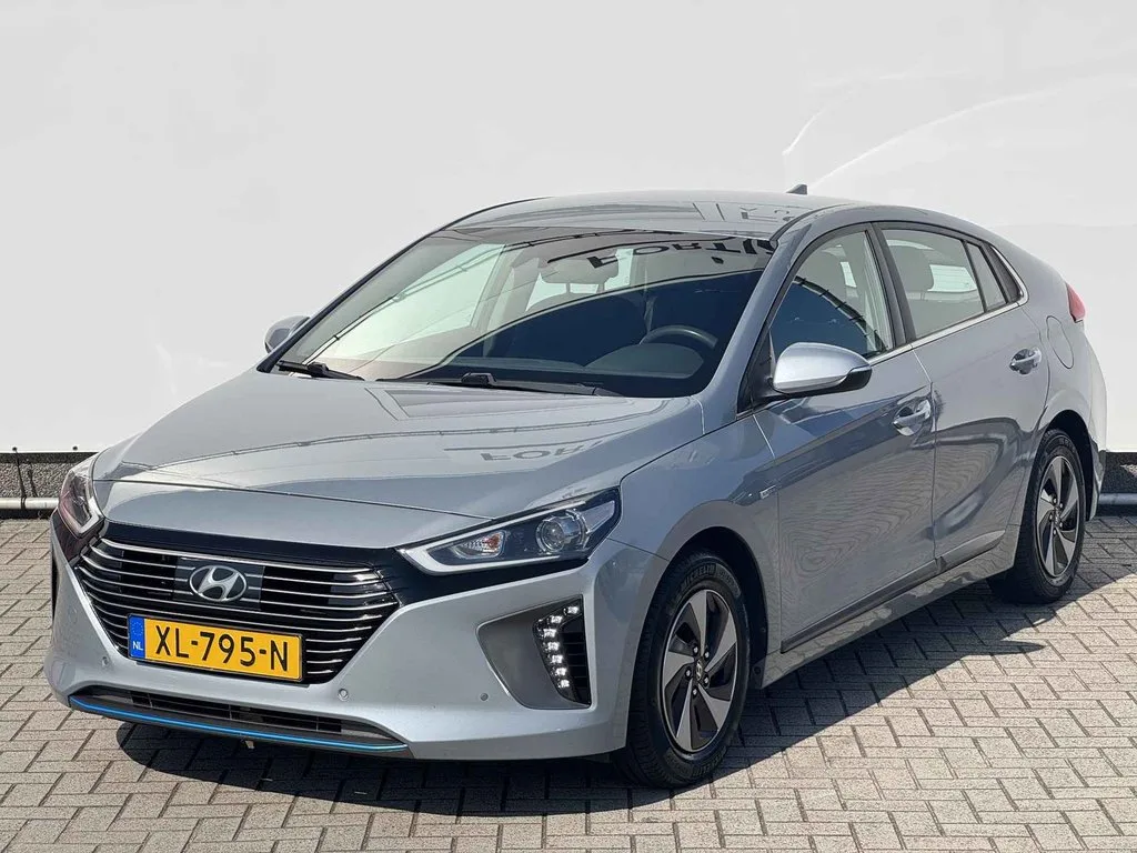 Hyundai Ioniq (2019) — foto 1