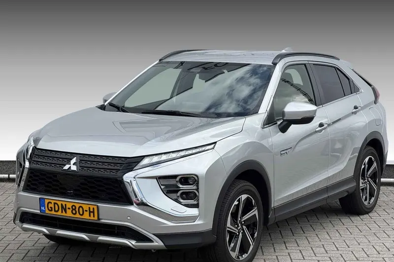 Mitsubishi Eclipse Cross (2024)