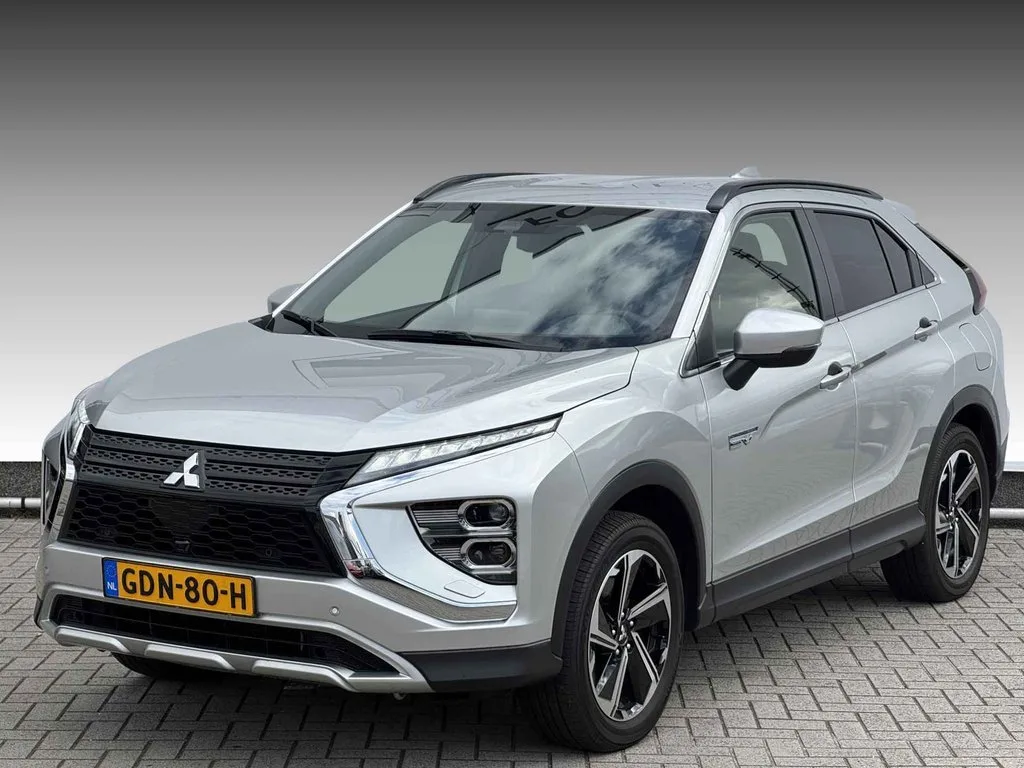 Mitsubishi Eclipse Cross (2024) — foto 1
