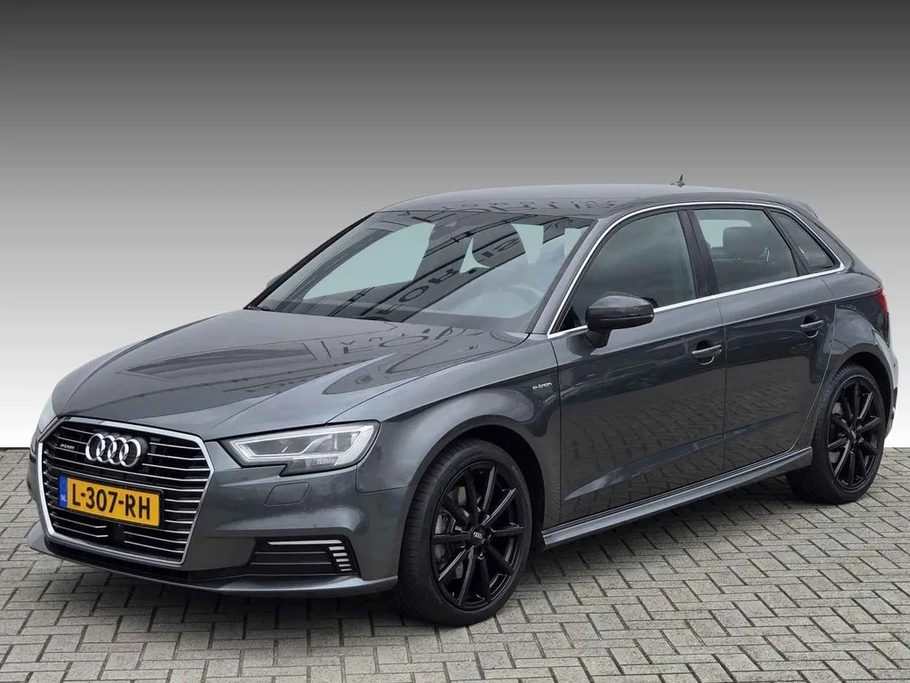 Audi A3 (2017) — foto 1
