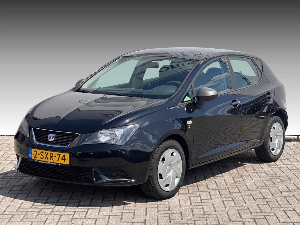 SEAT Ibiza (2014) — foto 1