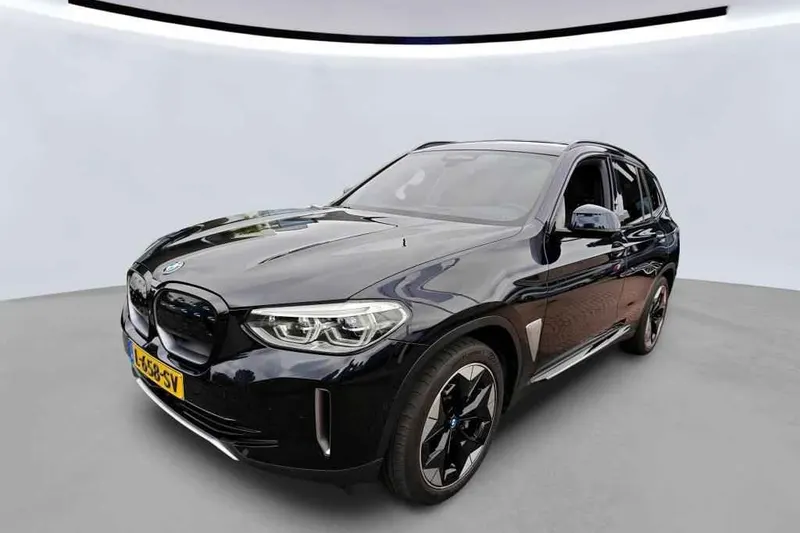 BMW iX3 (2021)