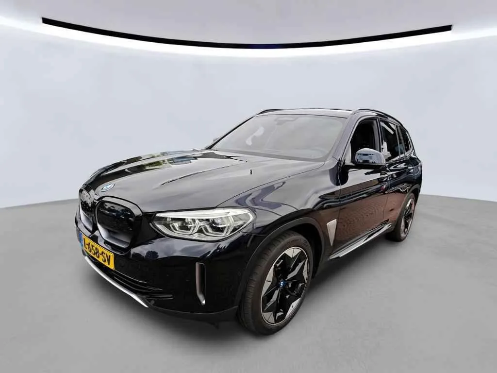 BMW iX3 (2021) — foto 1