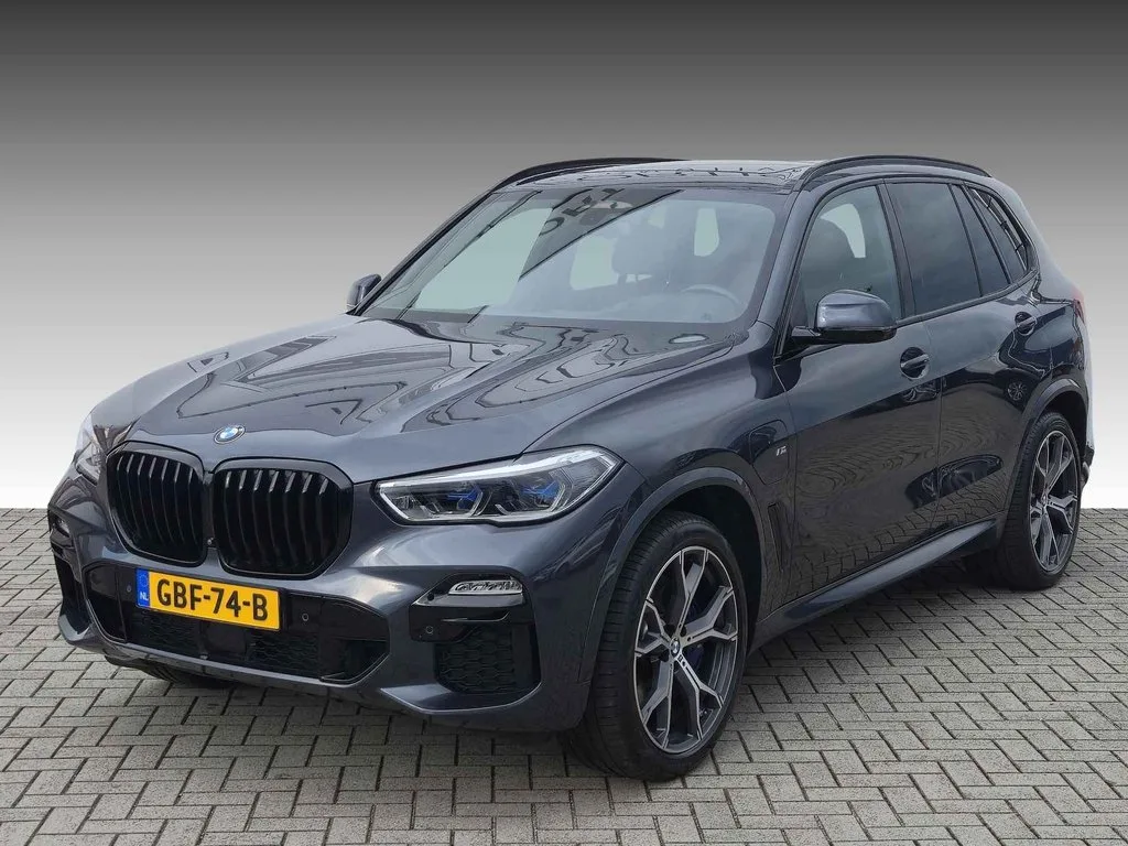 BMW X5 (2021) — foto 1