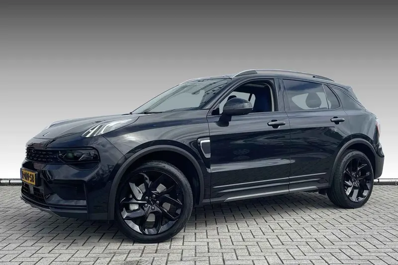Lynk & Co 01 (2022)