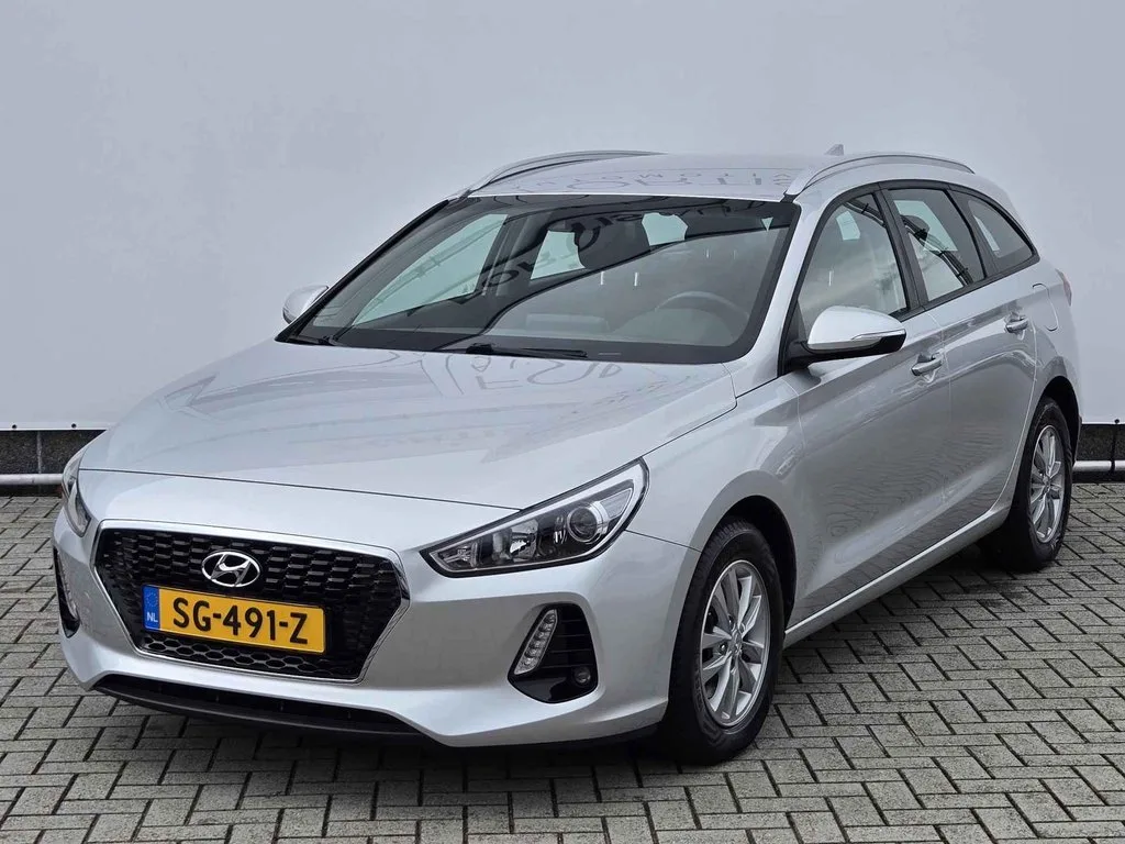 Hyundai i30 (2018) — foto 1