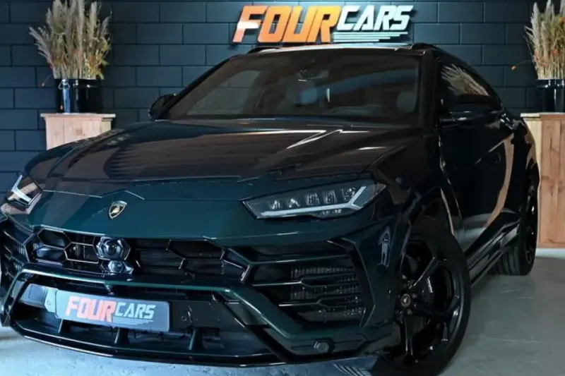 Lamborghini Urus (2019)