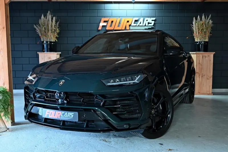Lamborghini Urus (2019)