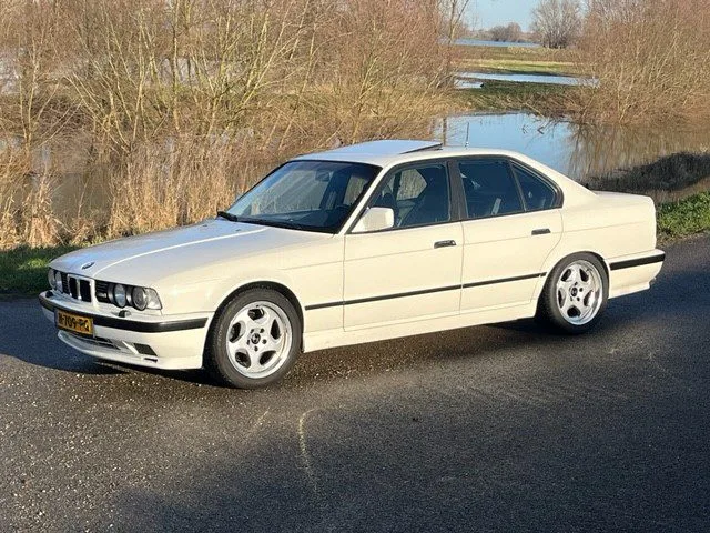 BMW M5 (1991) — foto 1