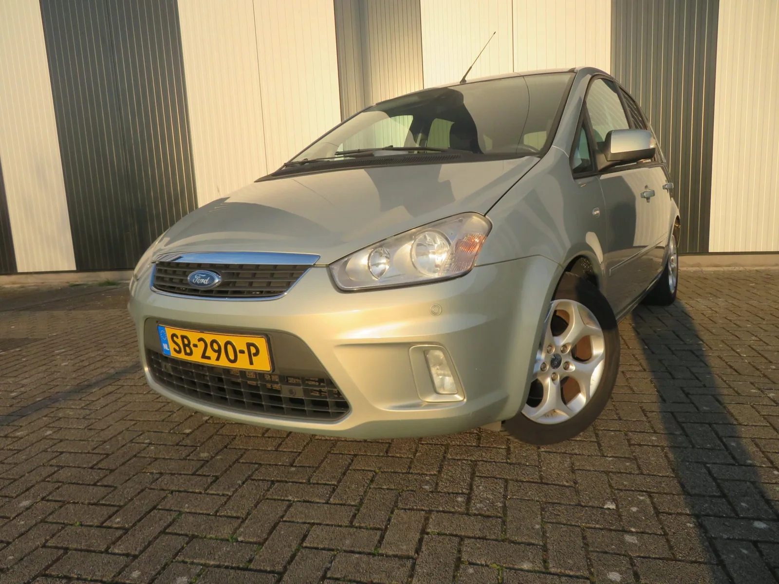 Ford C-Max (2010) — foto 1