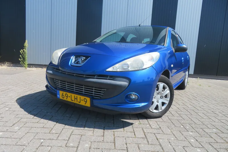 Peugeot 206 (2010)