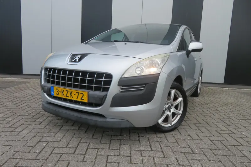 Peugeot 3008 (2012)
