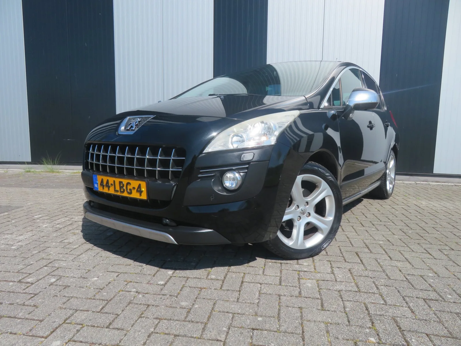 Peugeot 3008 (2010) — foto 1