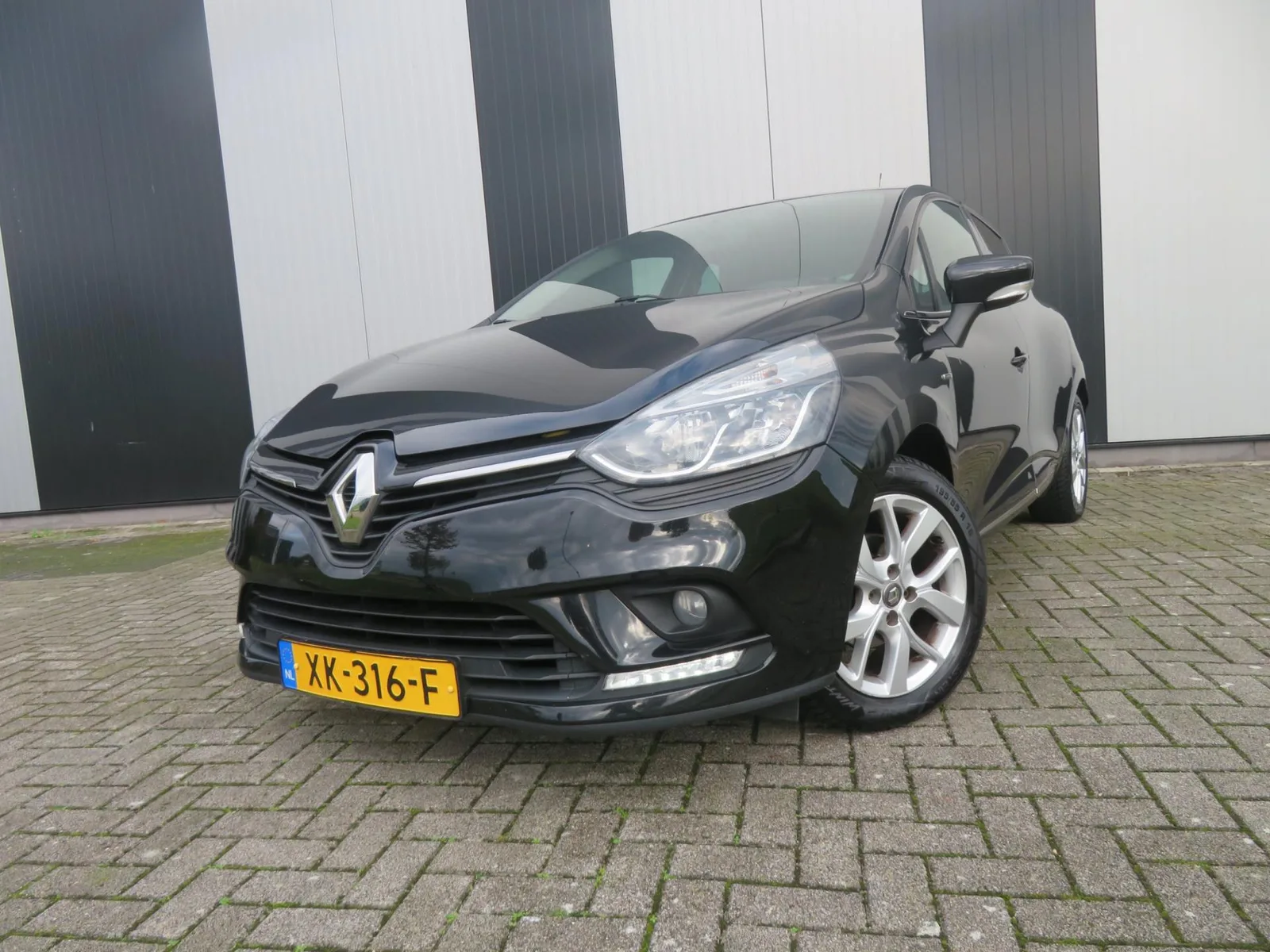 Renault Clio (2019) — foto 1