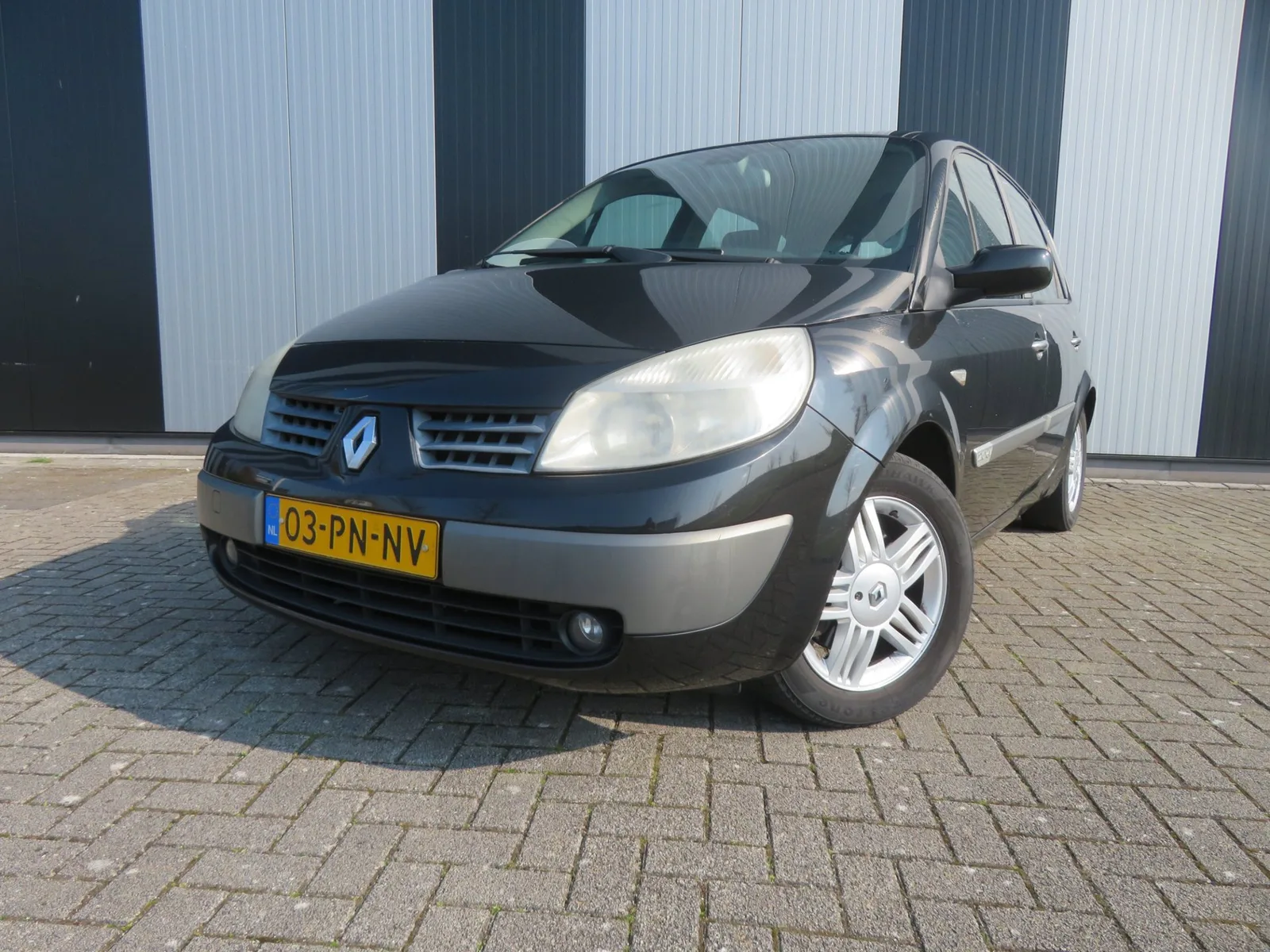 Renault Scénic (2004) — foto 1