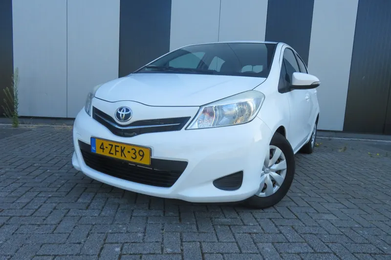 Toyota Yaris (2015)