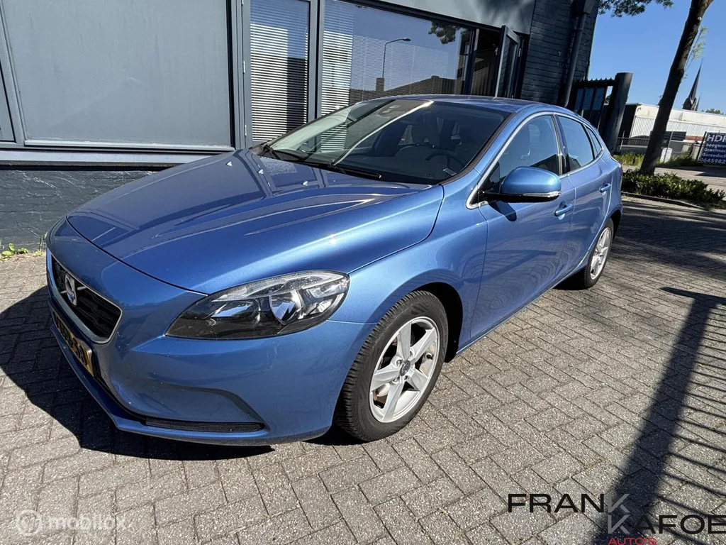 Volvo V40 (2014) — foto 1