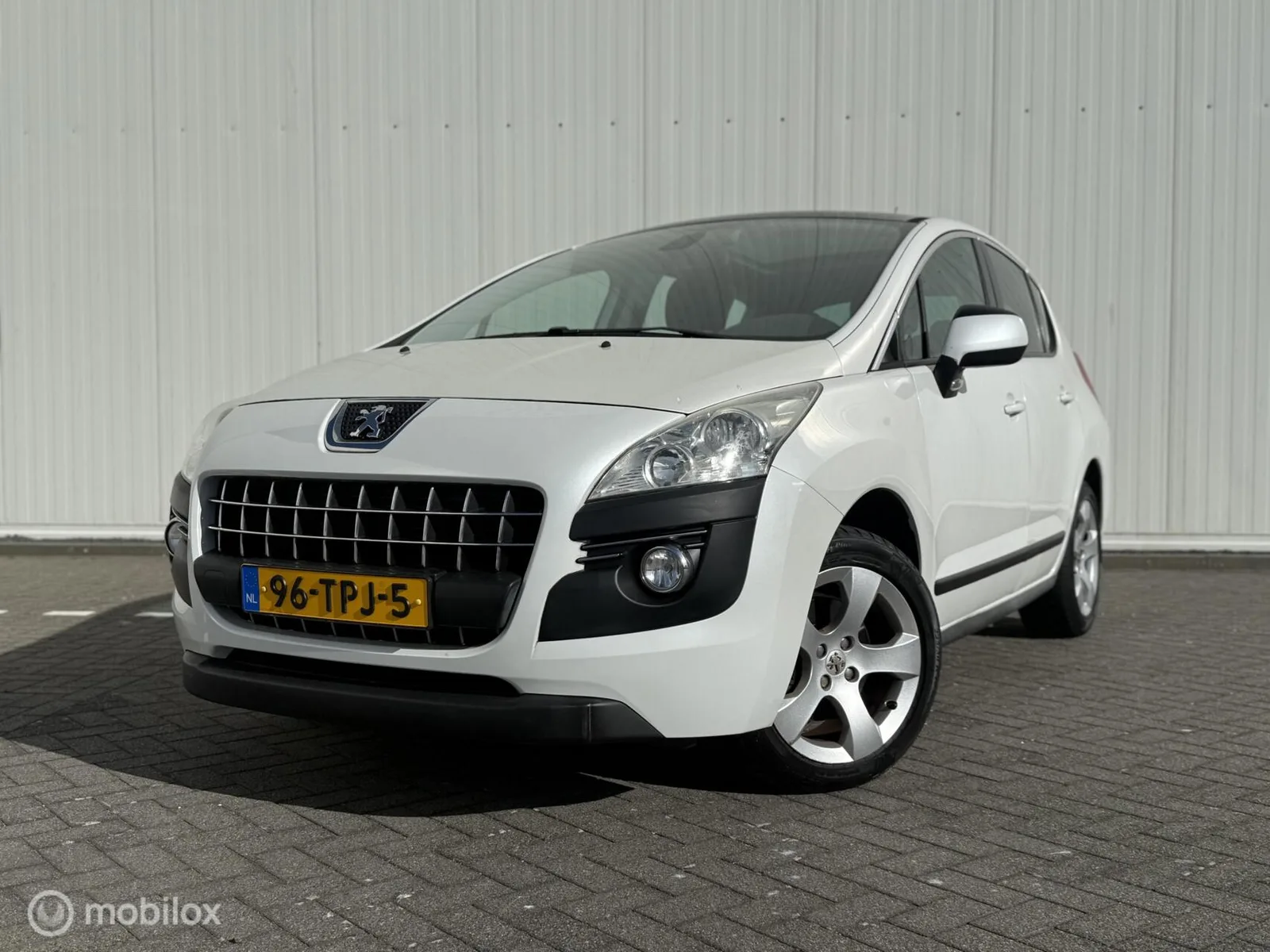 Peugeot 3008 (2011) — foto 1