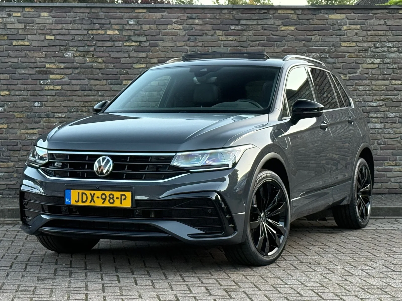 Volkswagen Tiguan (2022) — foto 1