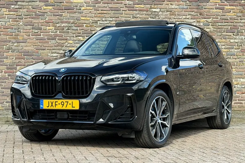 BMW X3 (2023)
