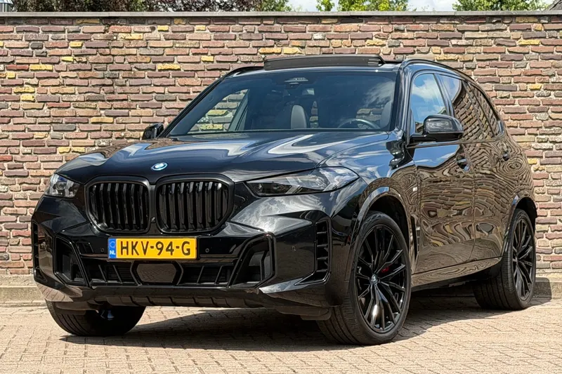 BMW X5 (2024)