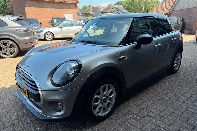 MINI Cooper (2019)