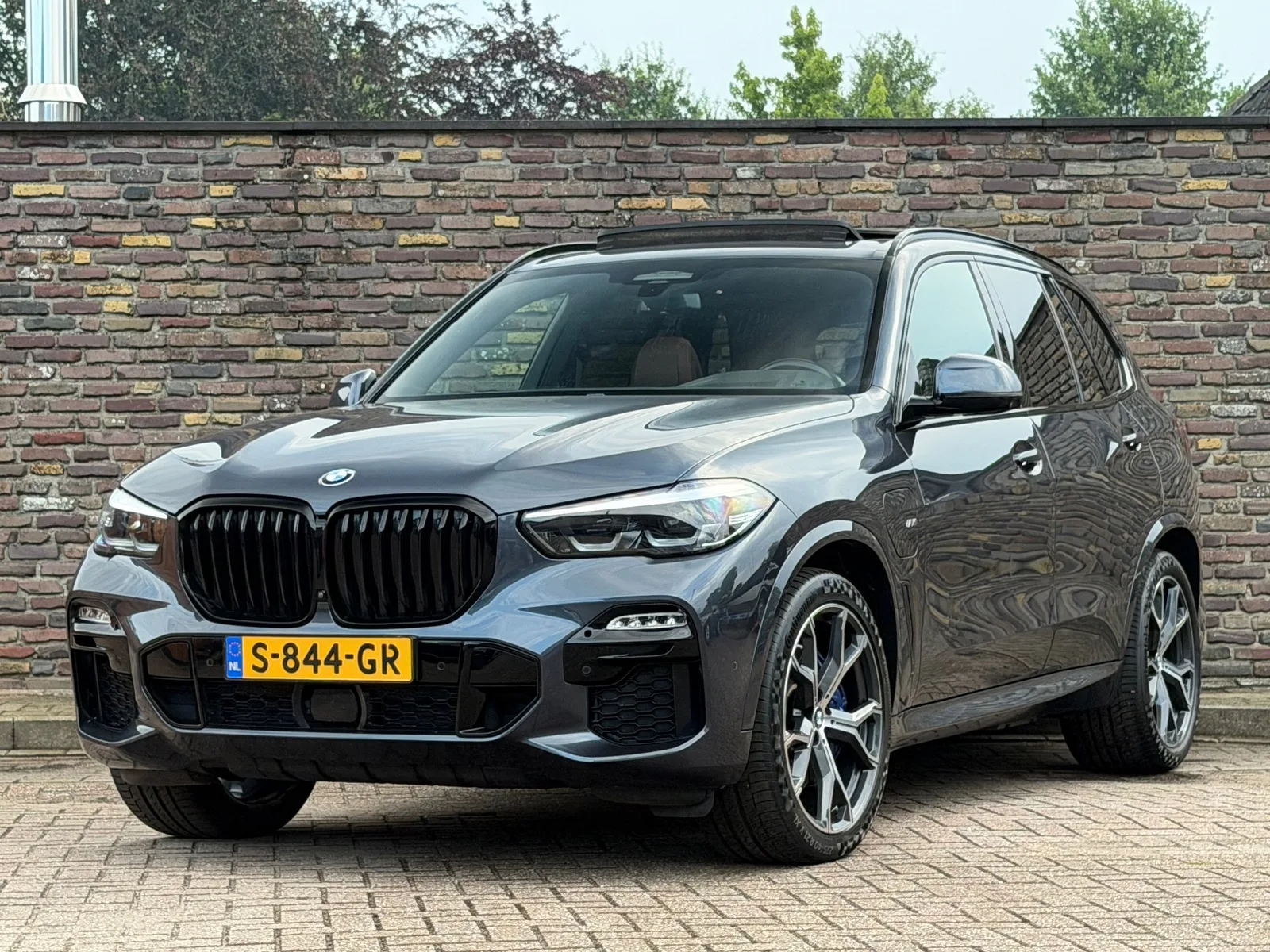 BMW X5 (2021) — foto 1