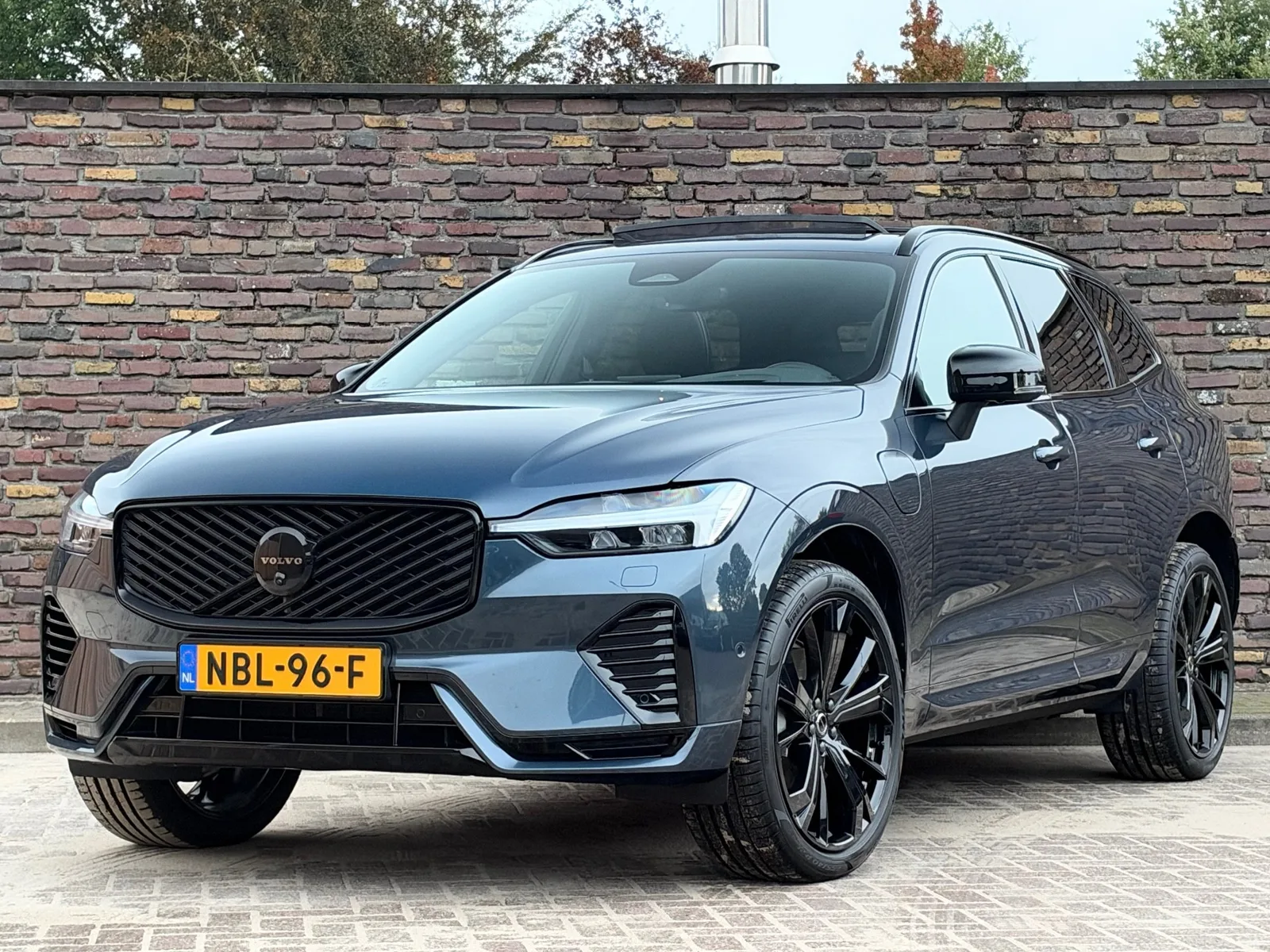 Volvo XC60 (2026) — foto 1