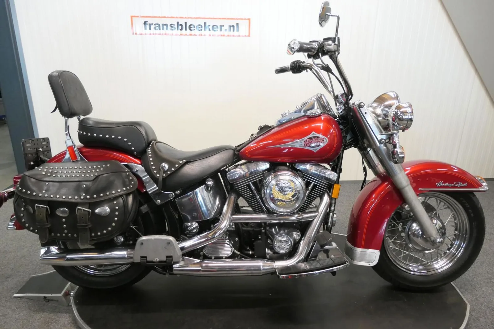 Harley-Davidson Heritage Softtail Classic (1999) — foto 1