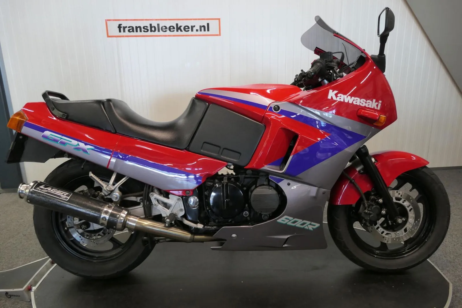 Kawasaki GPX 600 R (1993) — foto 1