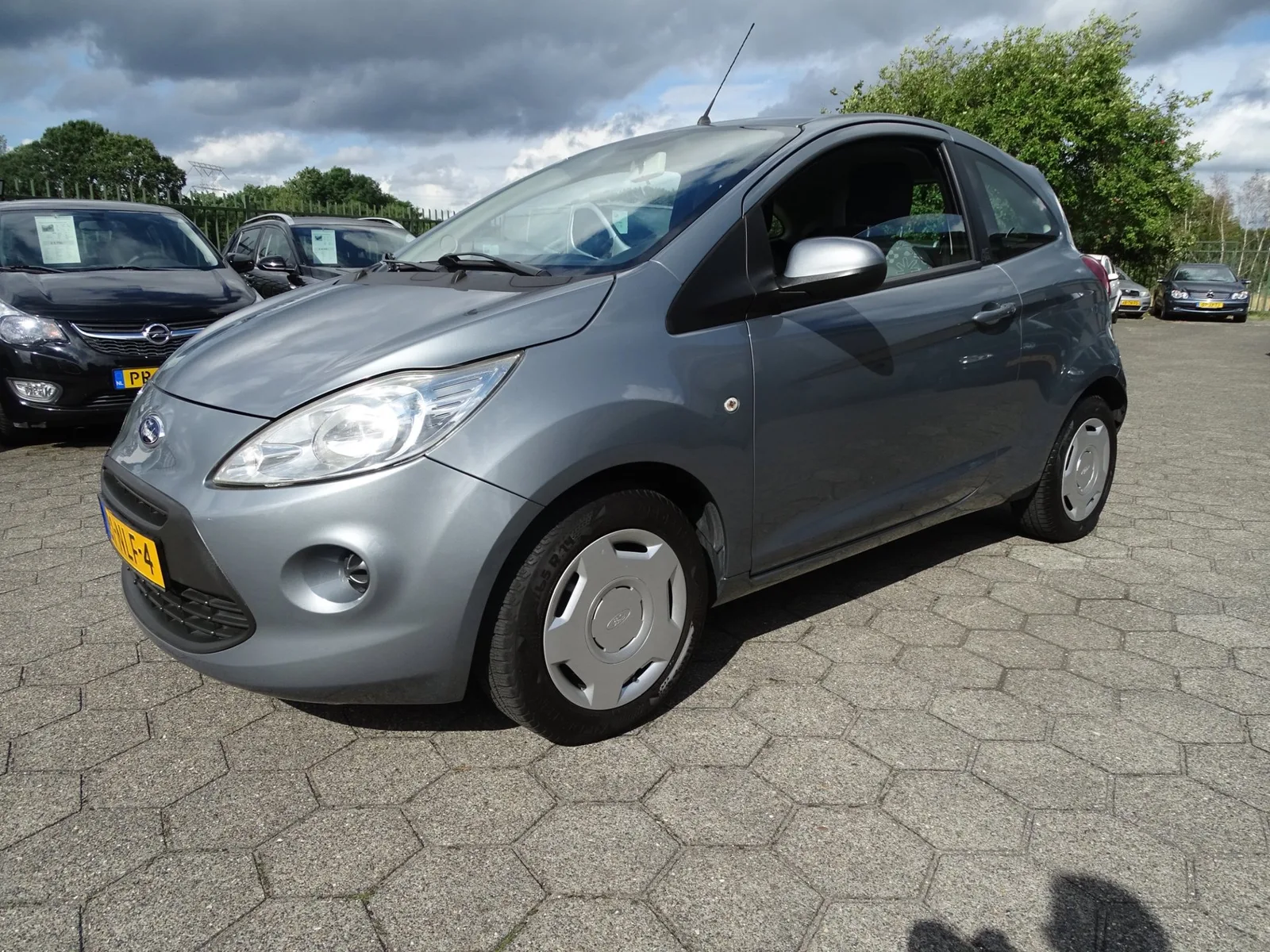 Ford Ka (2010) — foto 1