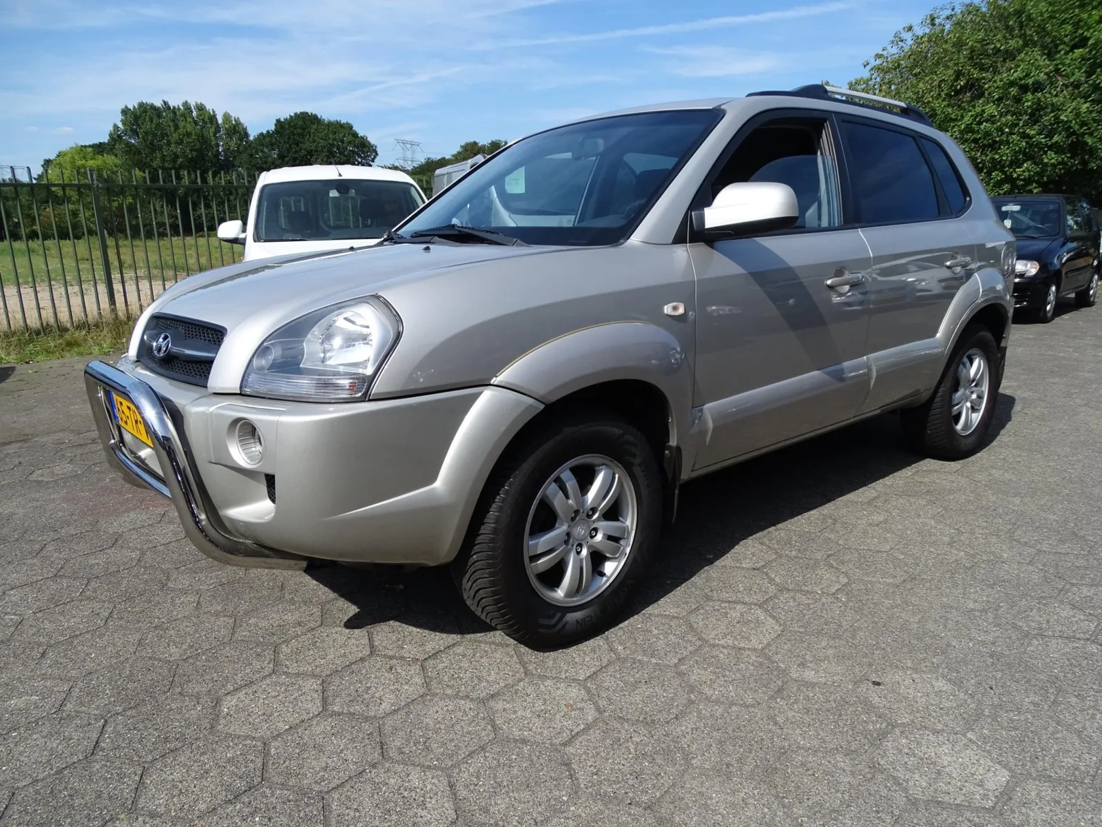 Hyundai Tucson (2007) — foto 1